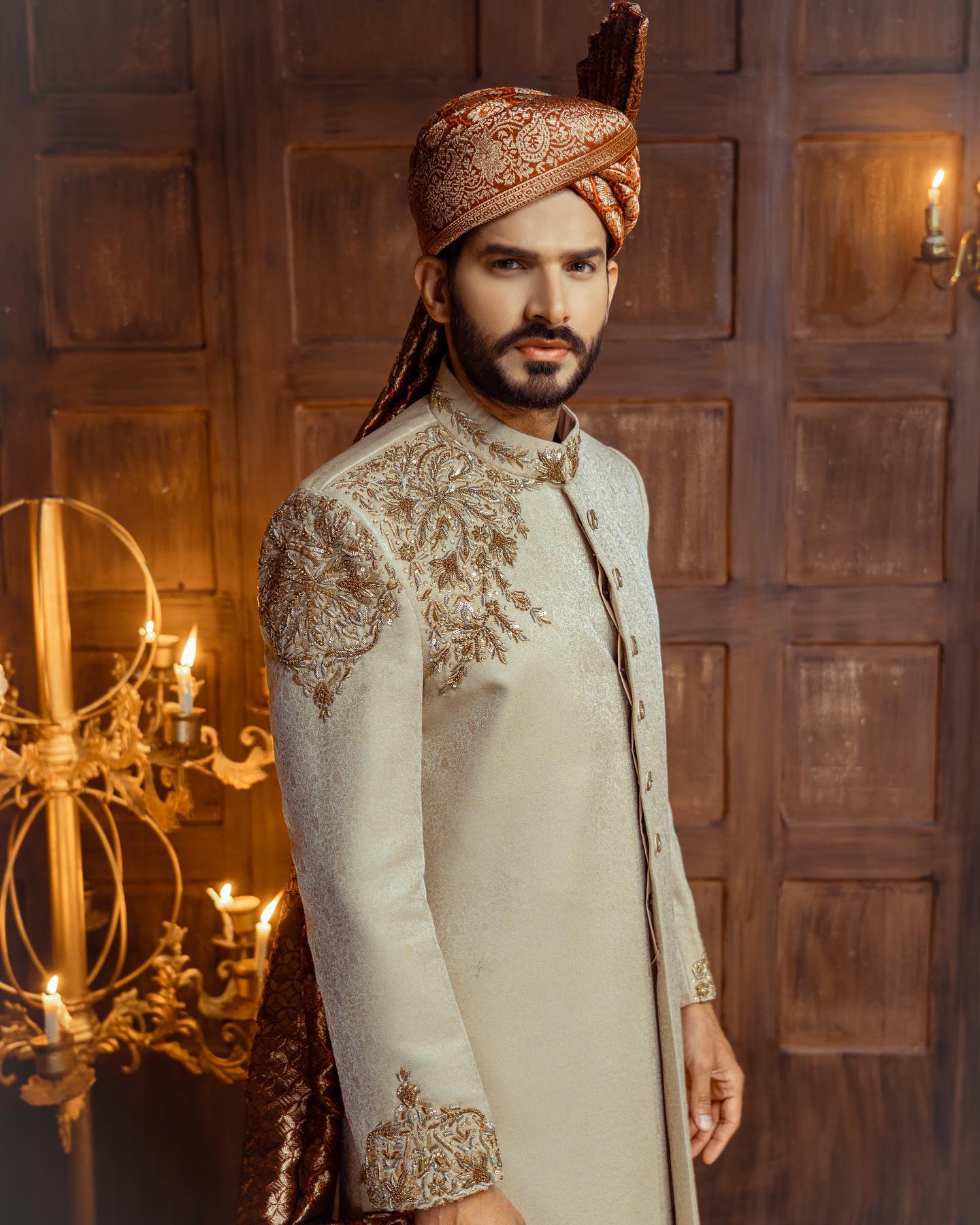 Sultan’s Poise Attire