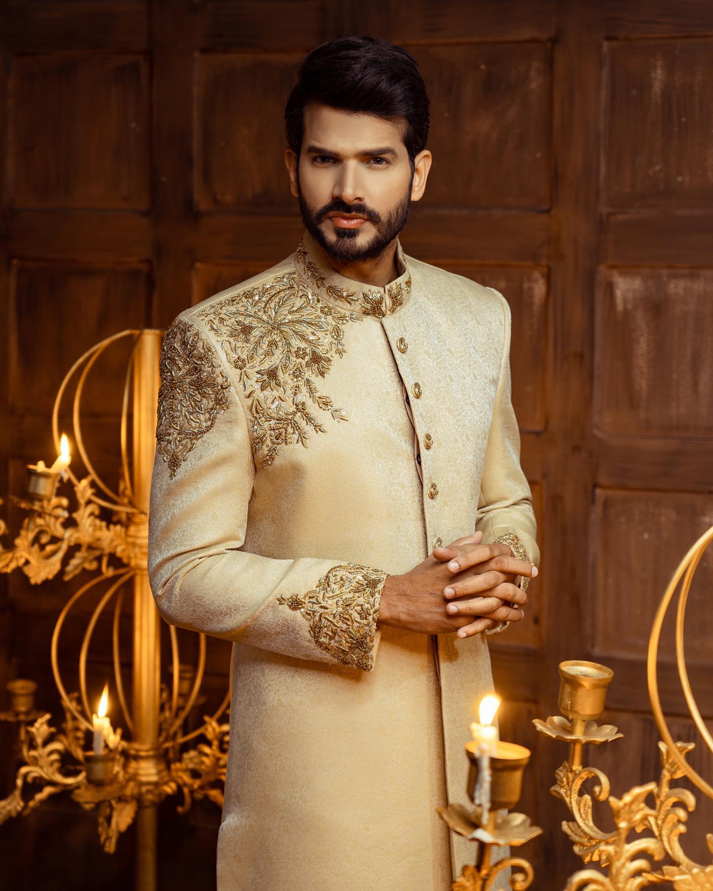 Sultan’s Poise Attire