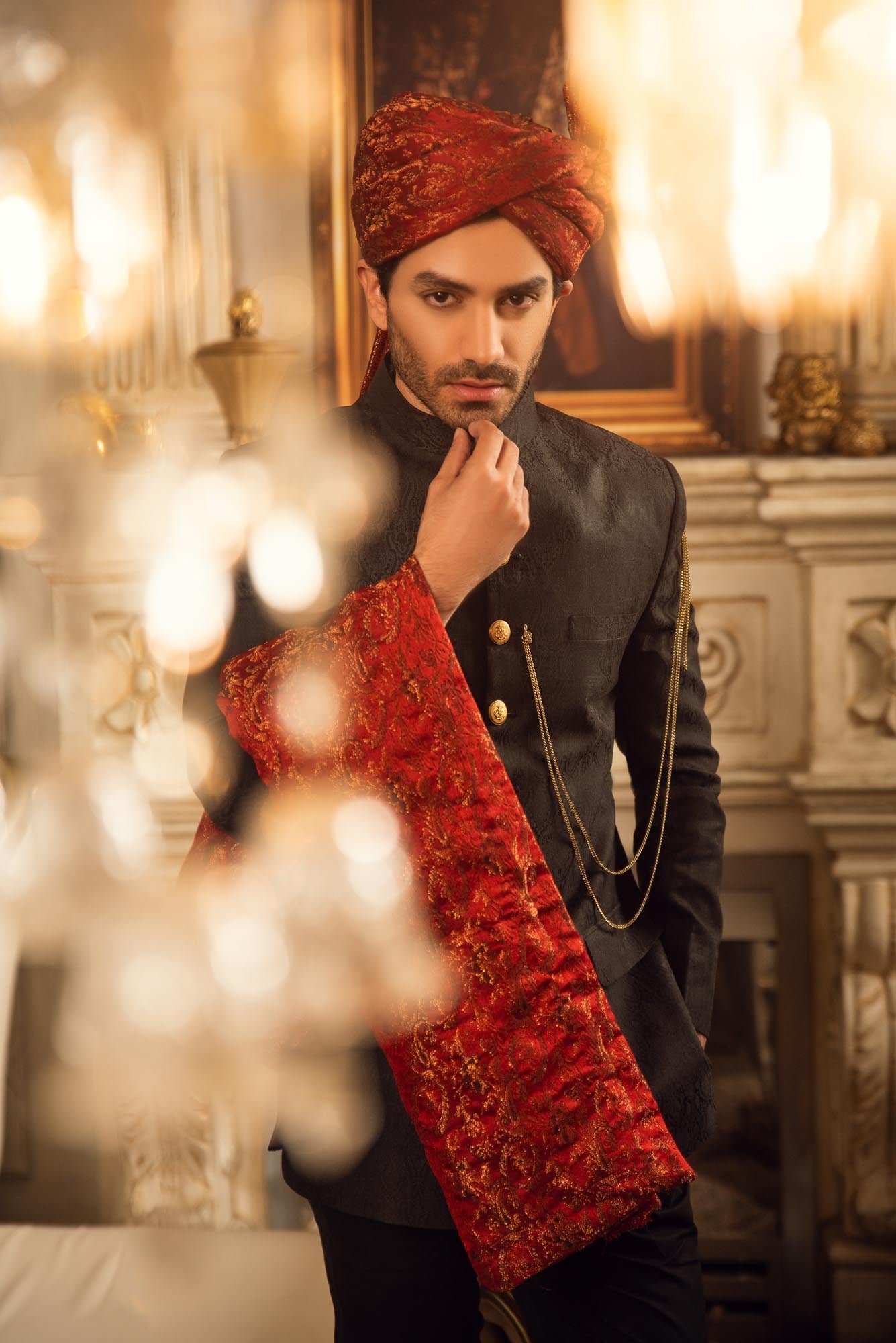 Noir Royal Ensemble