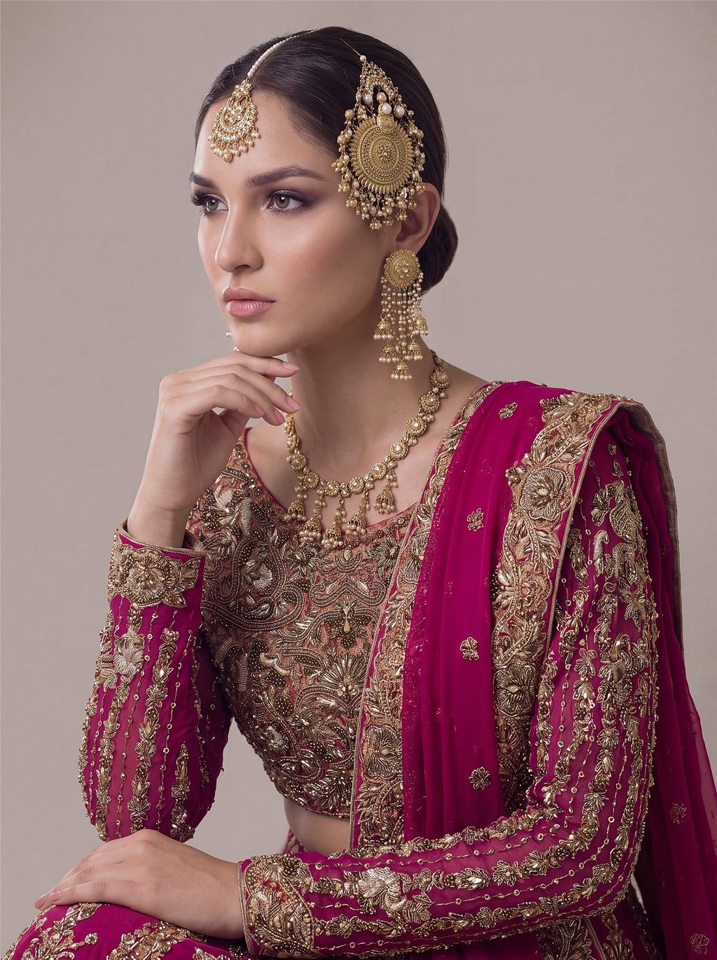 GULNAAR — گلنار